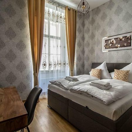 Design 3Bdr Apartment In Residence, Free Parking Prague Exterior photo