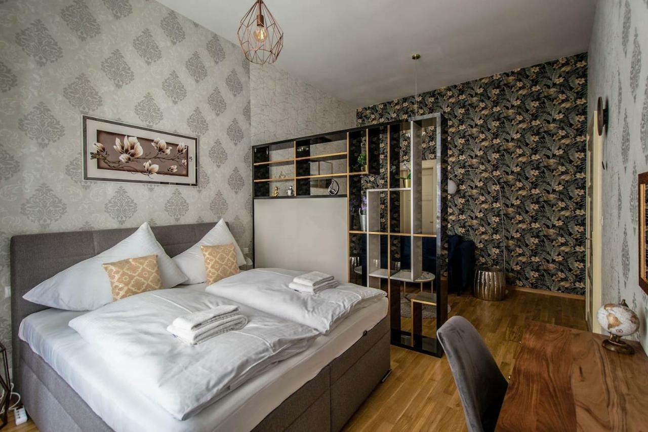 Design 3Bdr Apartment In Residence, Free Parking Prague Exterior photo