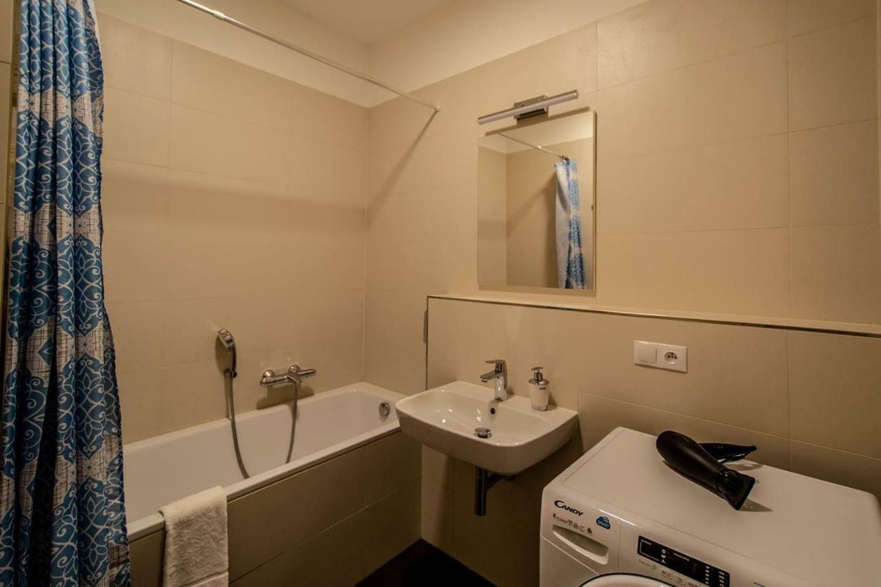 Design 3Bdr Apartment In Residence, Free Parking Prague Exterior photo