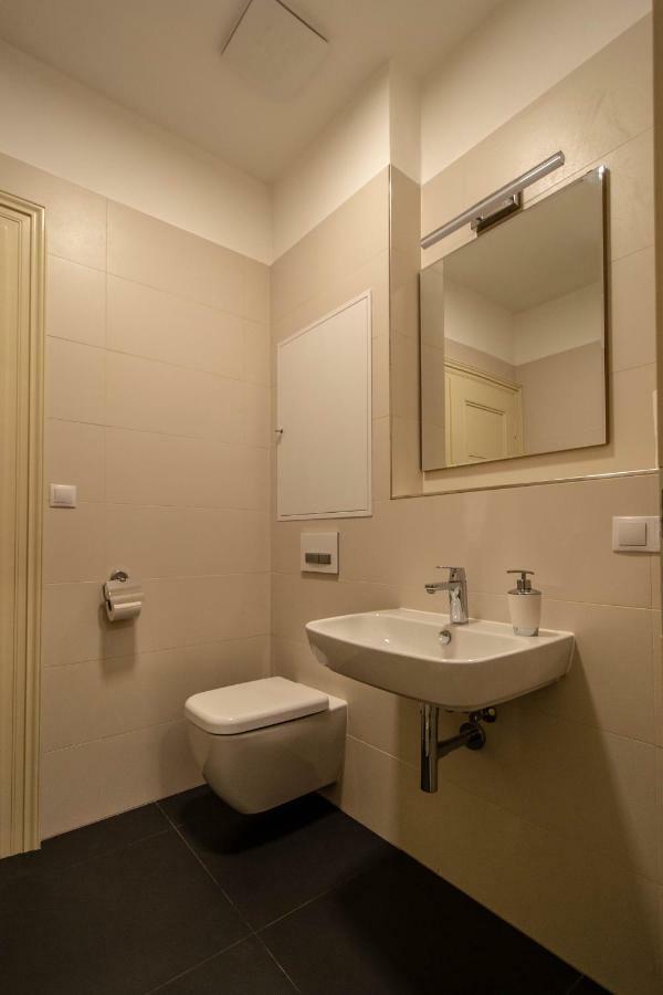 Design 3Bdr Apartment In Residence, Free Parking Prague Exterior photo